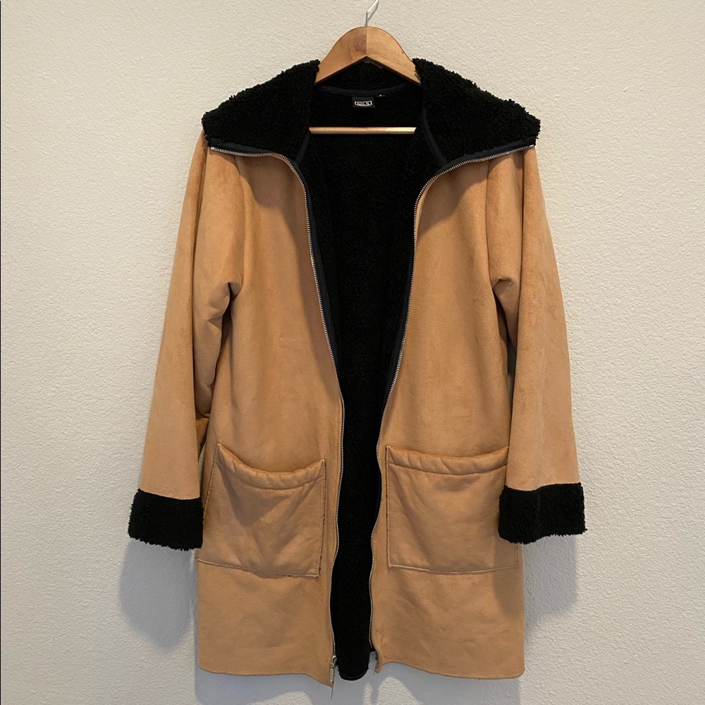 NILS beige shearling coat